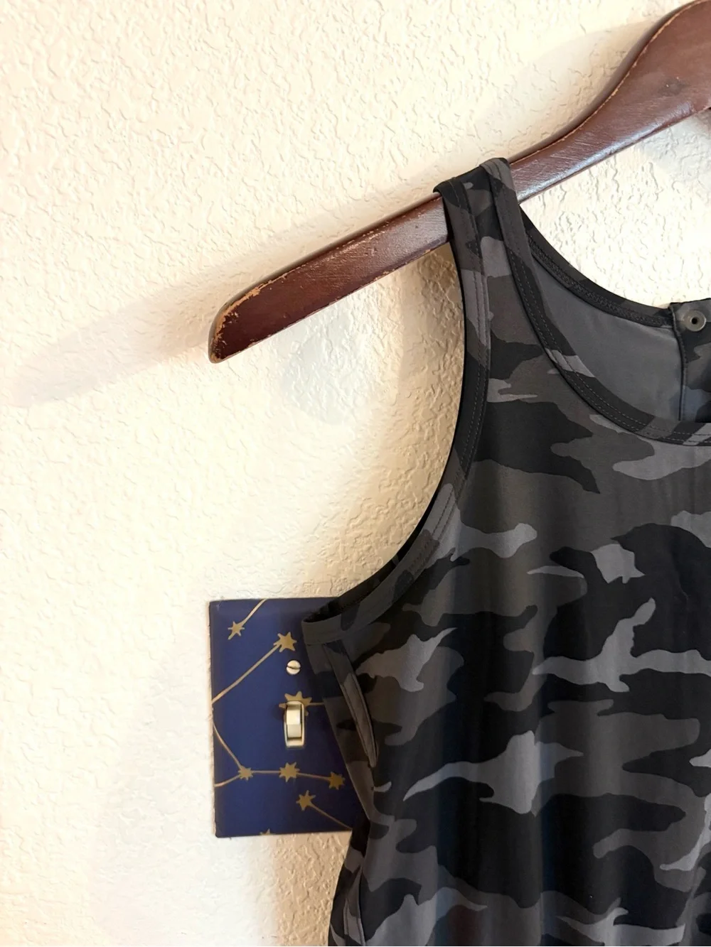 Athleta Girl Kids On the Go Romper Sleeveless Gray Grey Camo Print Size XL 14